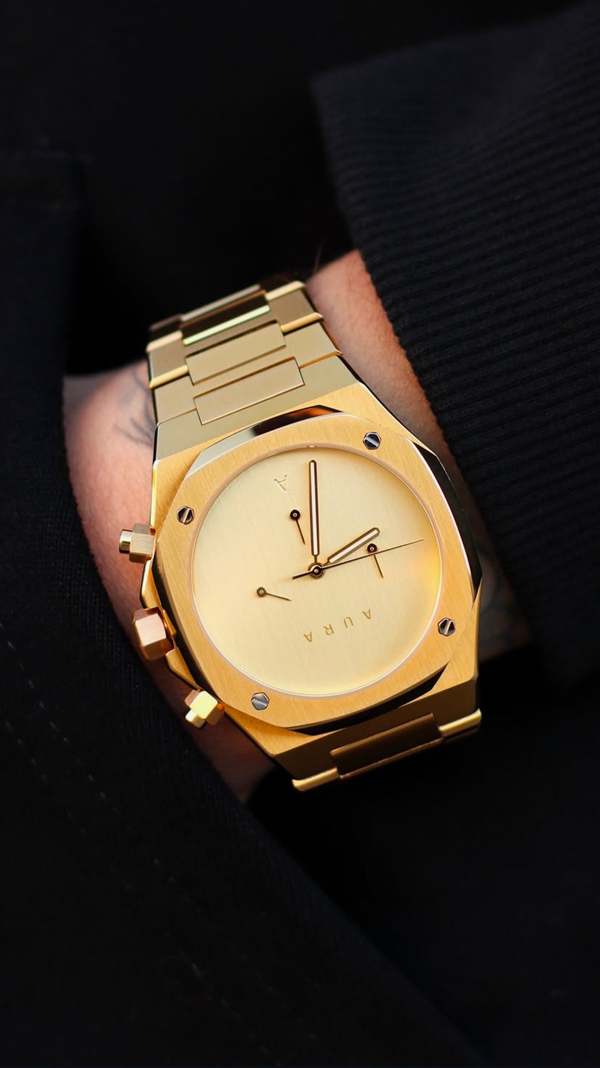1023 Chronograph: Gold