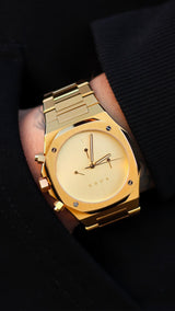 1023 Chronograph: Gold