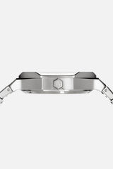Date 001: Steel/White